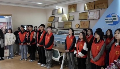 河北金融学院与河北保定交通运输集团联合开展主题党日活动