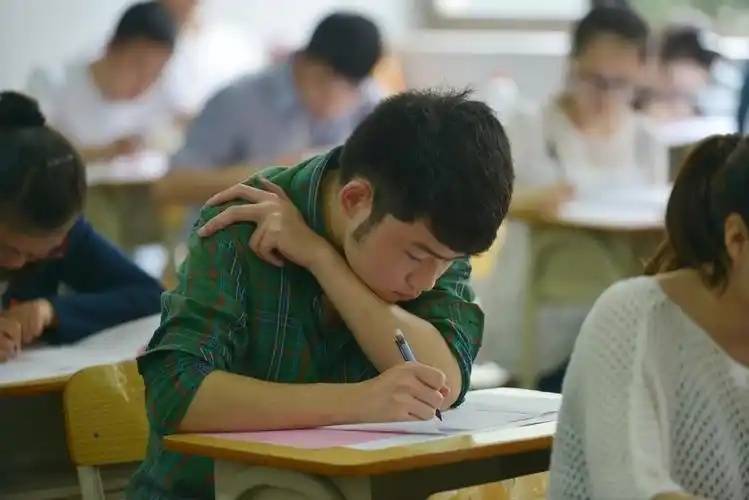 就业难，文科生还有哪些就业方向？
