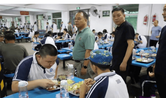 霞浦之子，教育之光