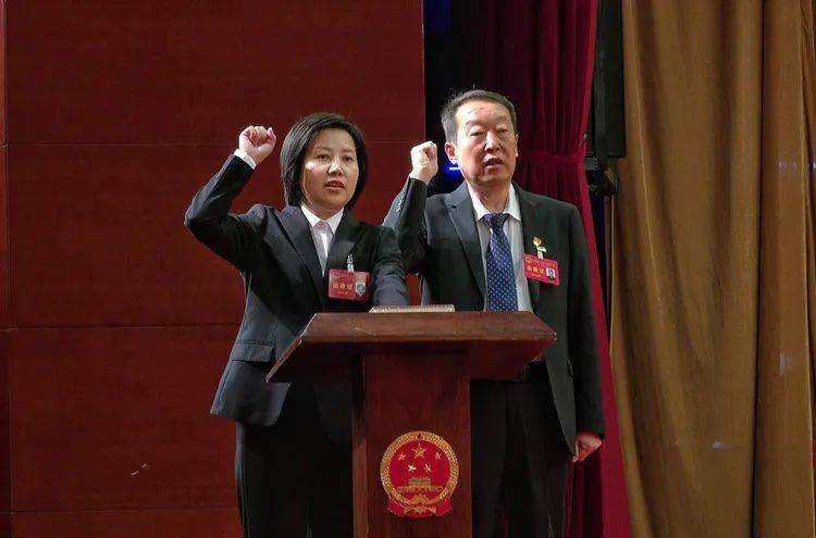 河曲县第十七届人民代表大会第五次会议举行第三次全体会议