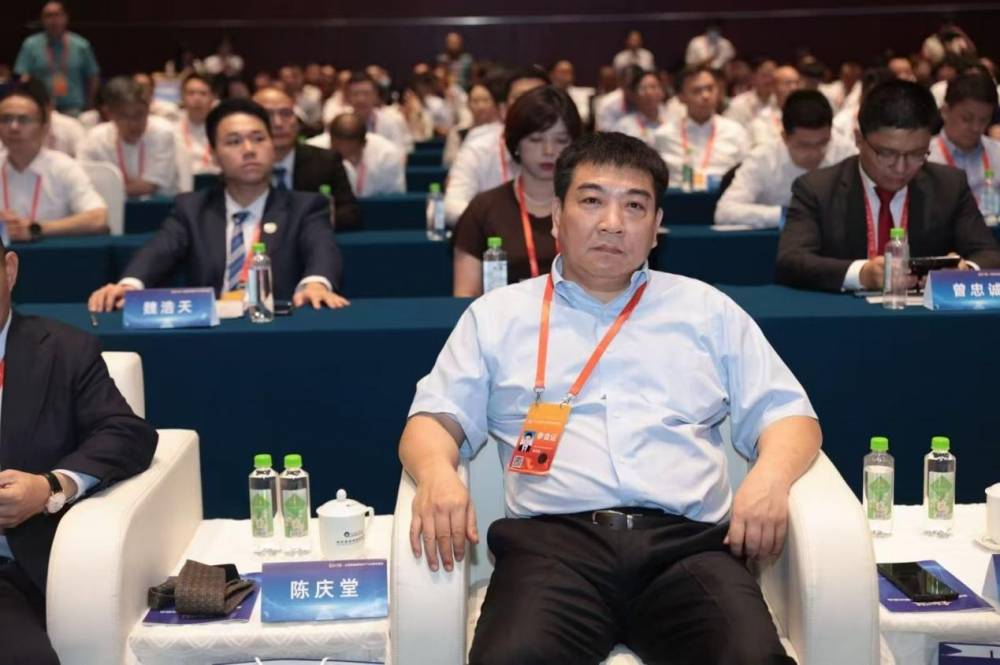 天马科技集团获世界闽商大会隆重推介！闽商杰出代表陈庆堂先生问道福建金融赋能新质生产力发展
